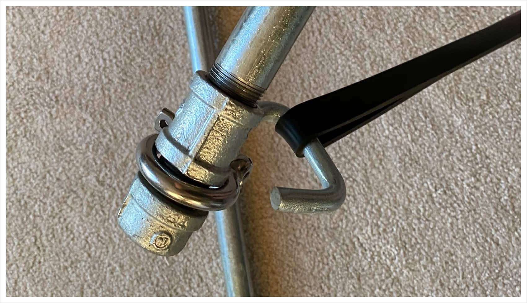 A DIY resistance band and bar closeup