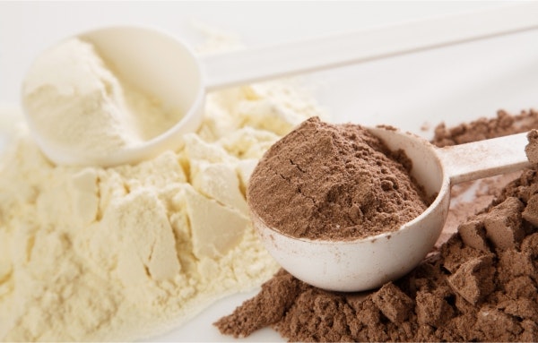 What's the Difference Between EAAs and BCAAs?